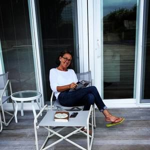 Meet your Posher, Cynthia